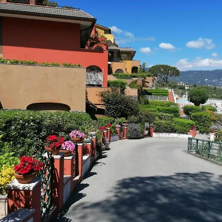 Aparthotel Residence Portofino Est *